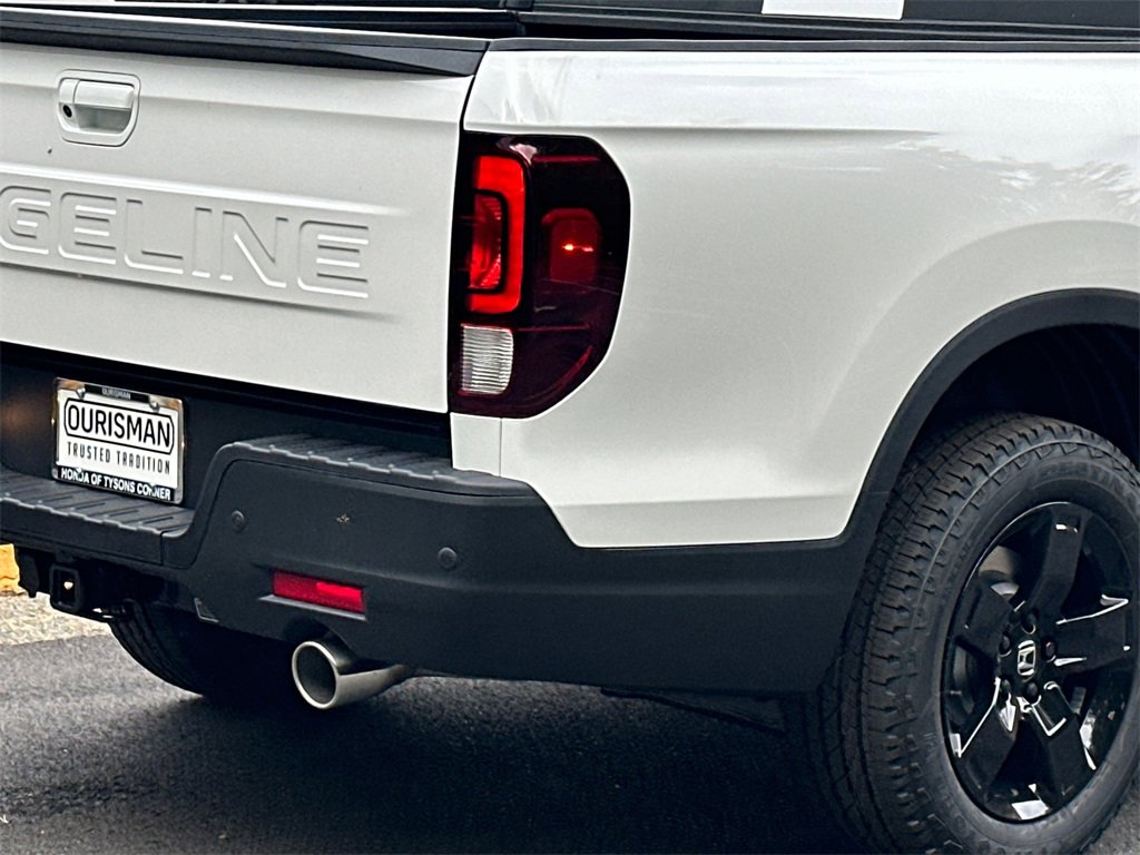 New 2026 Honda Ridgeline Black Edition image 5