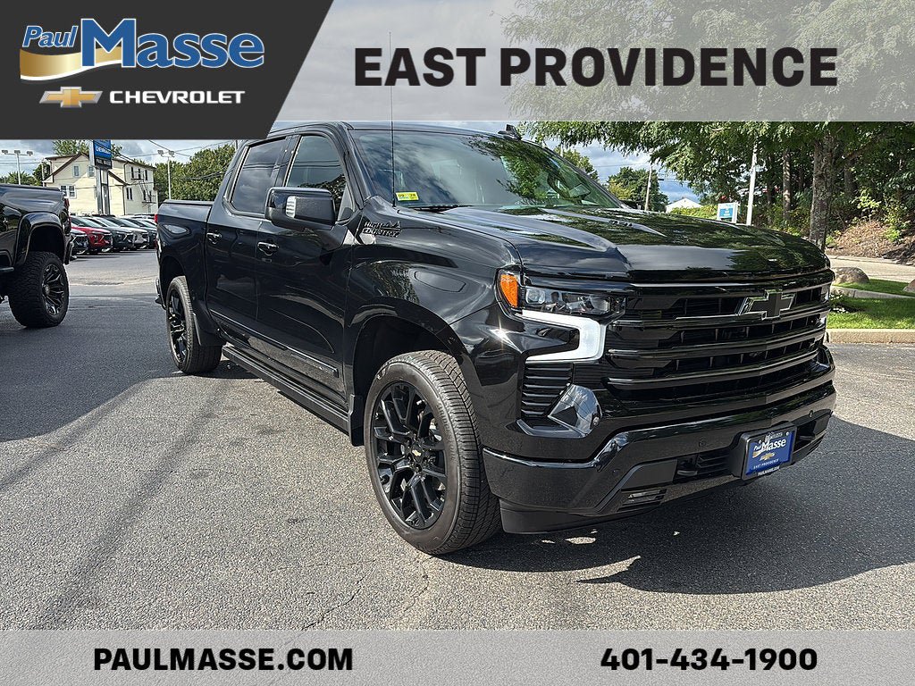 Used 2025 Chevrolet Silverado 1500 High Country w/ High Country Premium Package AWD/4WD image 3