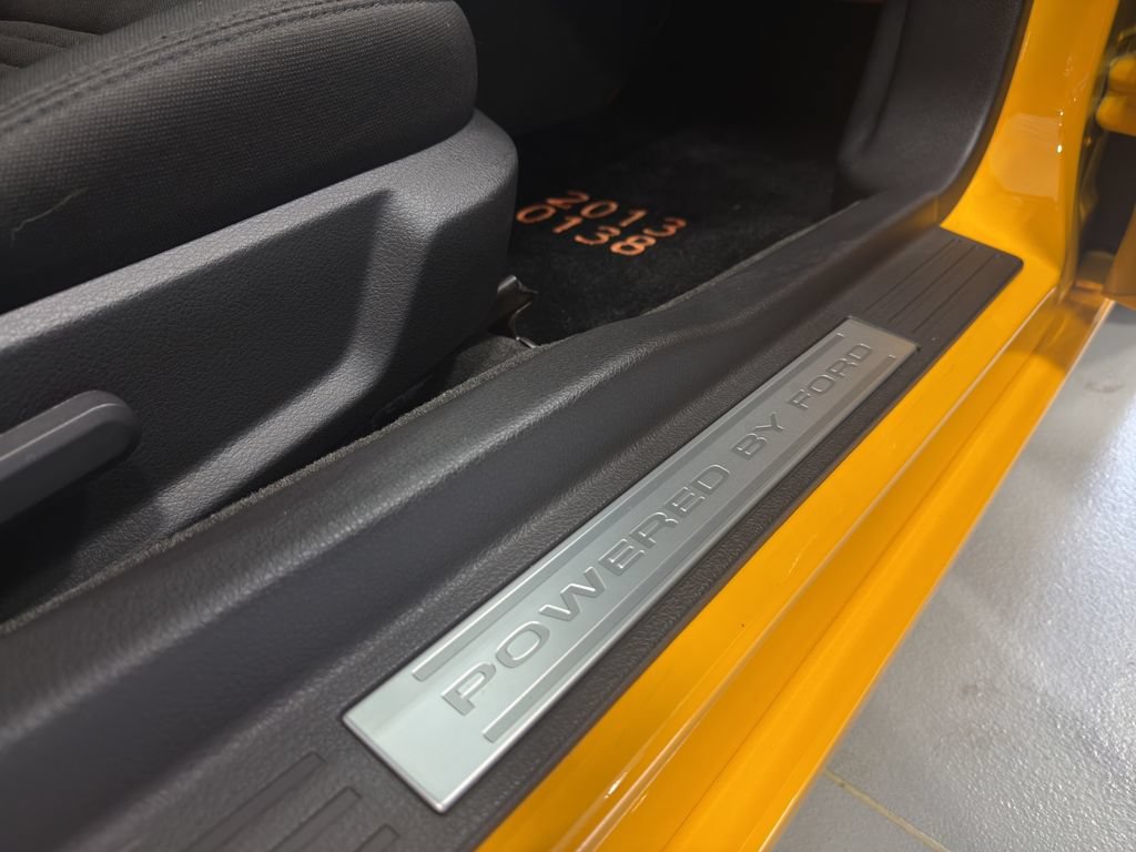Used 2013 Ford Mustang Boss 302 RWD image 18