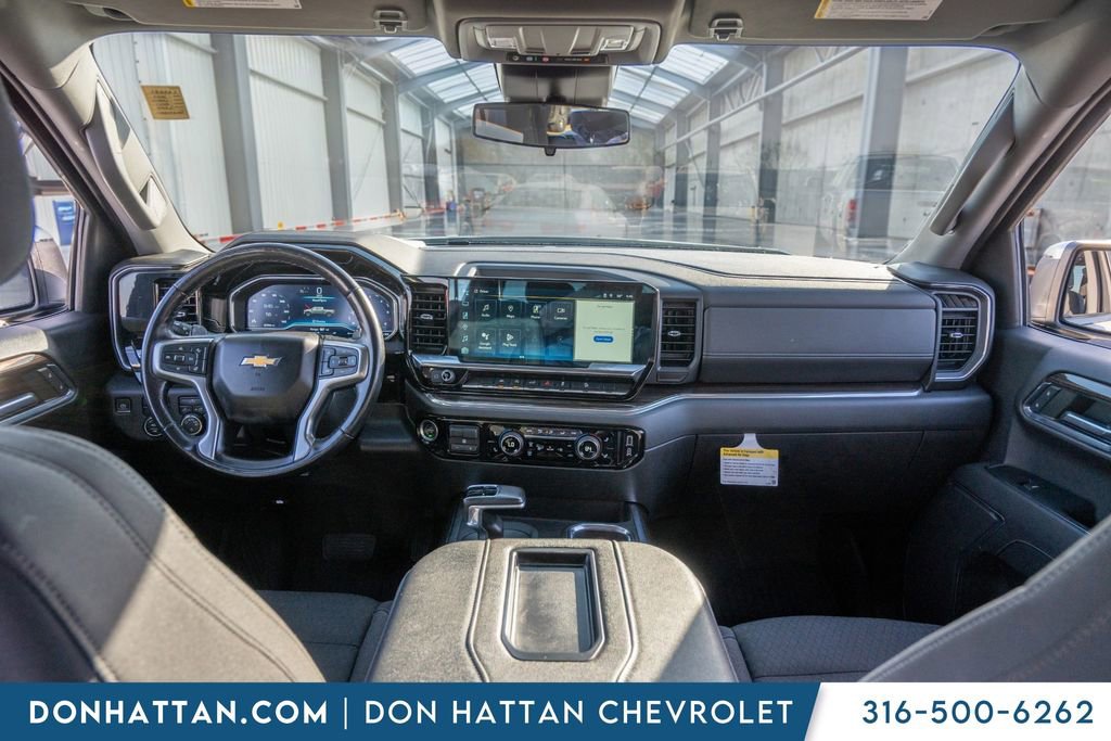 Used 2022 Chevrolet Silverado 1500 LT image 3