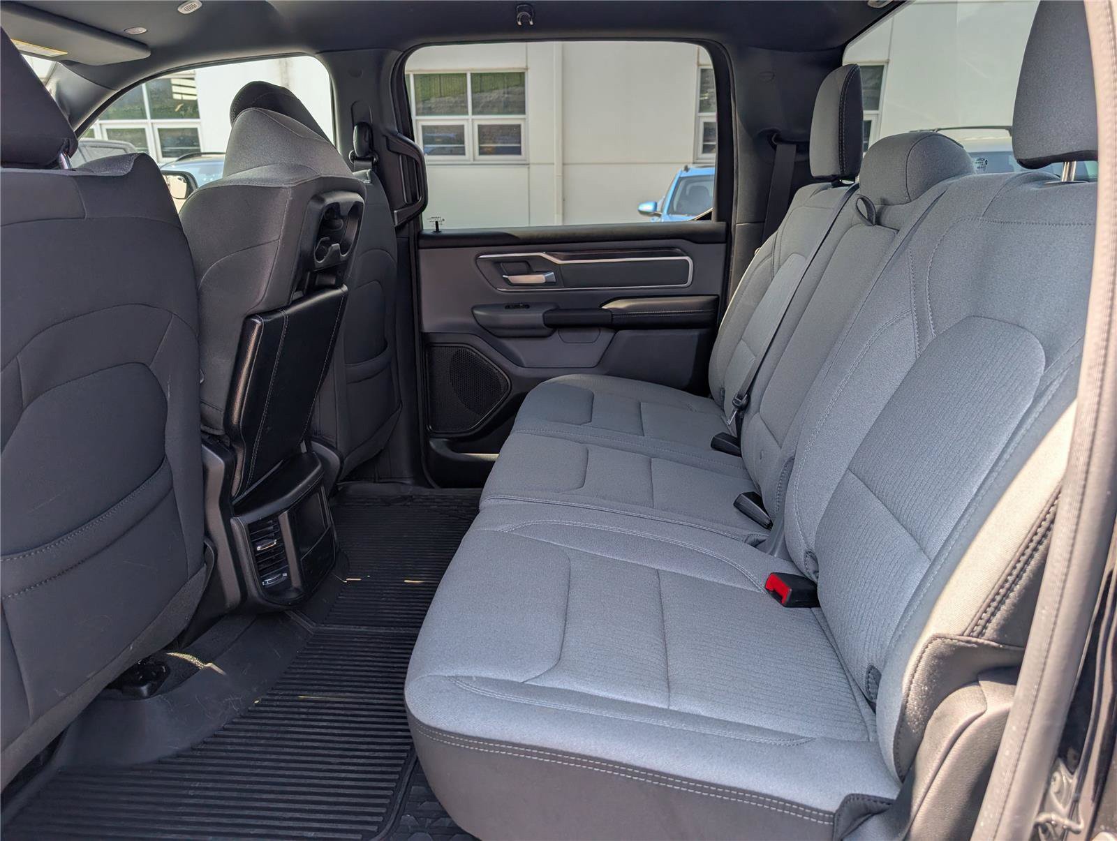 Used 2022 RAM 1500 Big Horn AWD/4WD image 14