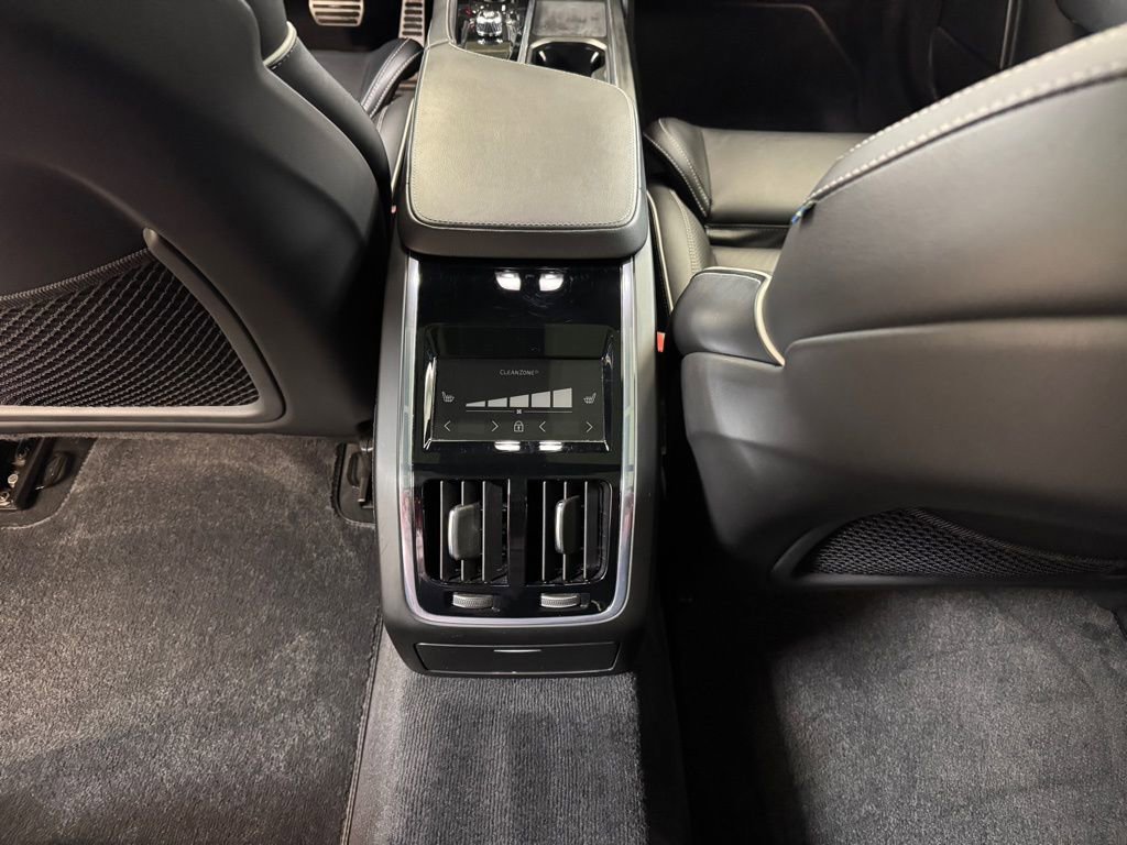 Used 2022 Volvo S90 B6 R-Design w/ Advanced Package image 18