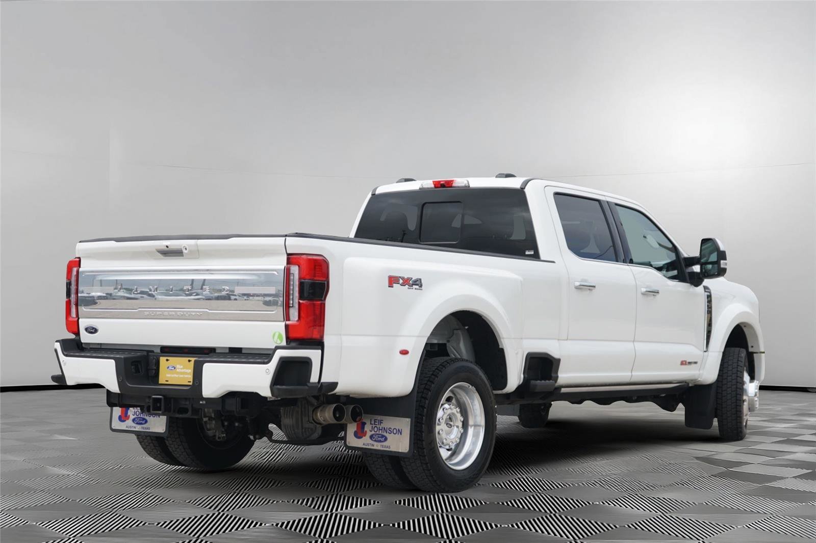 Used 2024 Ford F450 Limited w/ FX4 Off-Road Package AWD/4WD image 5