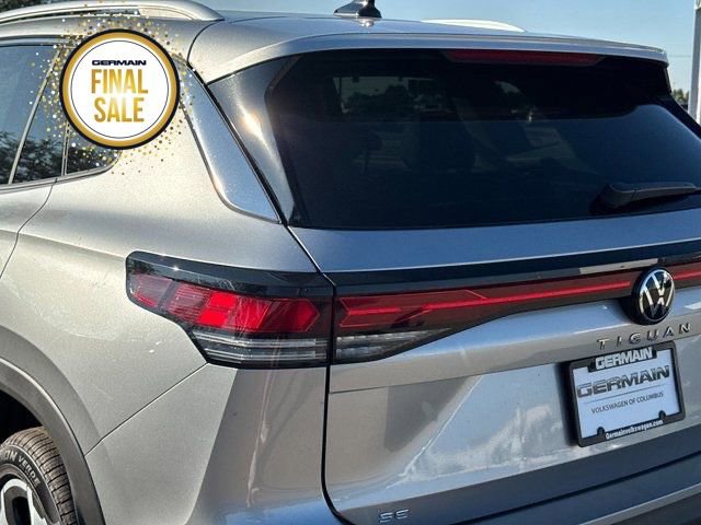 New 2025 Volkswagen Tiguan SE image 12