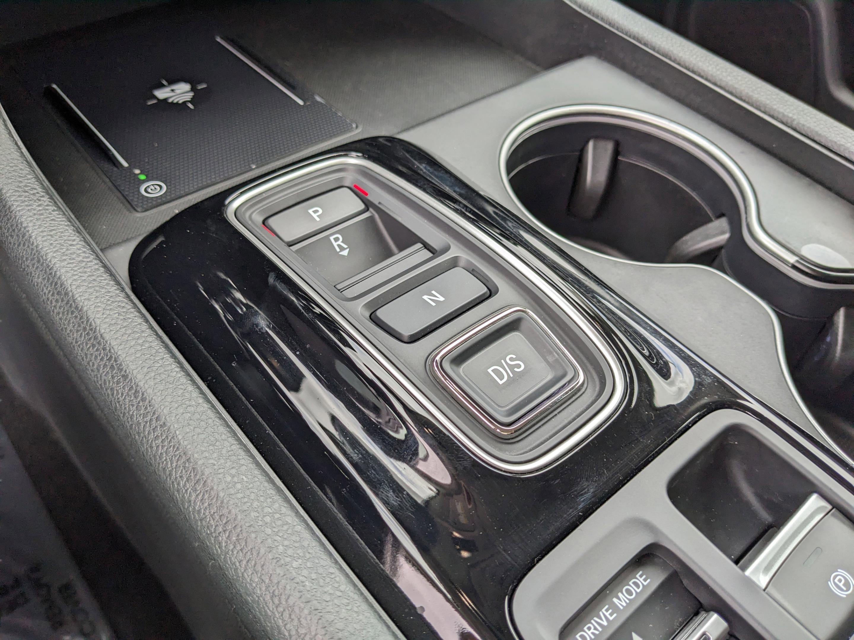 Used 2025 Honda Pilot Touring image 32