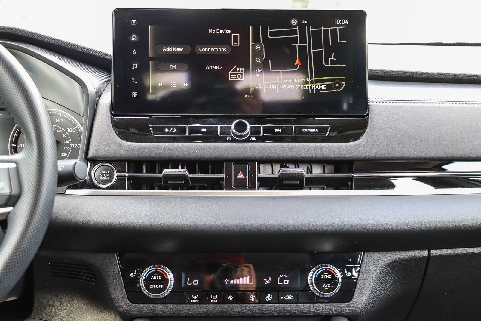 Used 2025 Mitsubishi Outlander SE FWD image 14