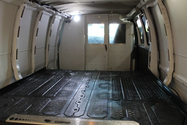 Used 2014 GMC Savana 3500 RWD image 19