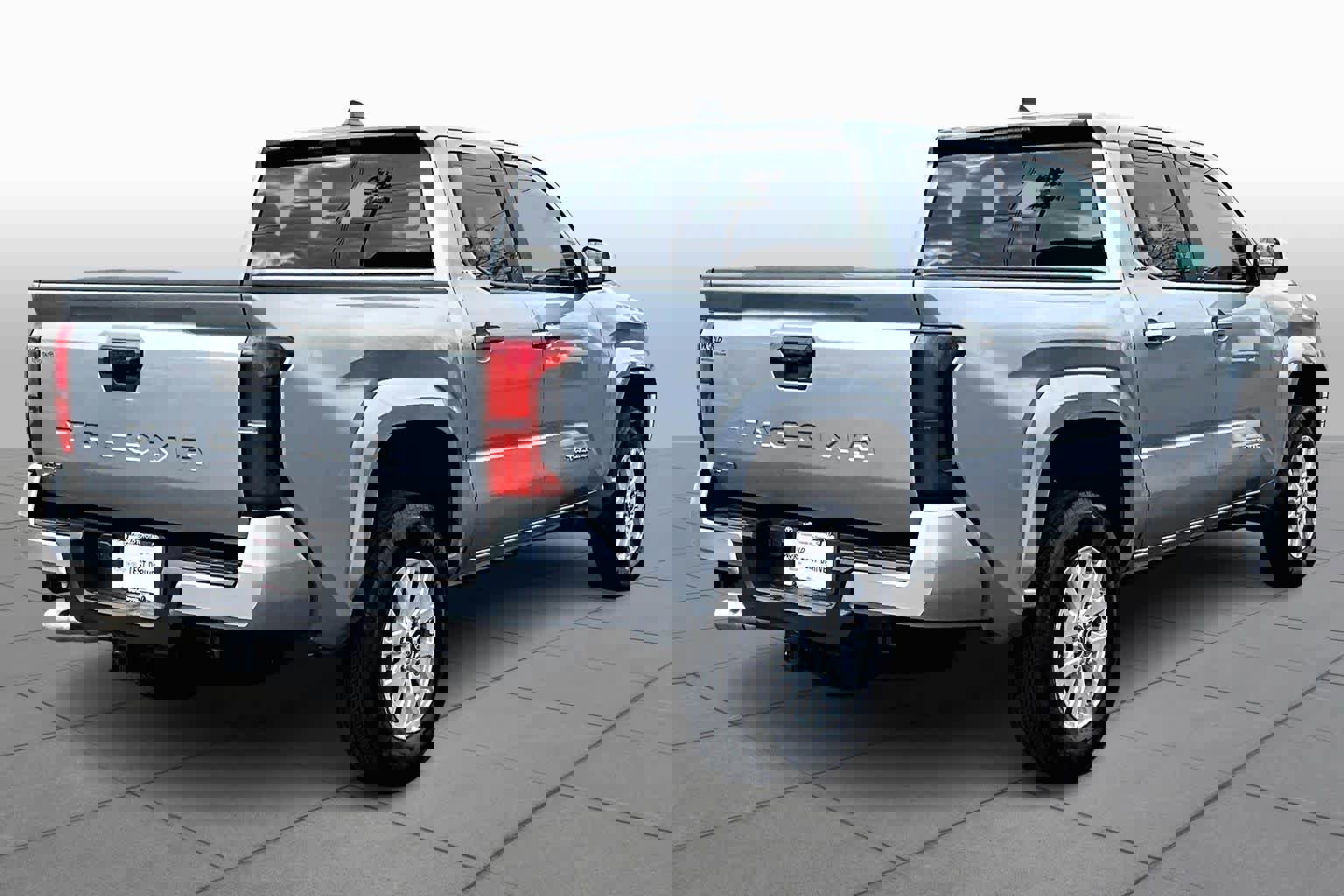 Certified 2025 Toyota Tacoma SR5 image 11