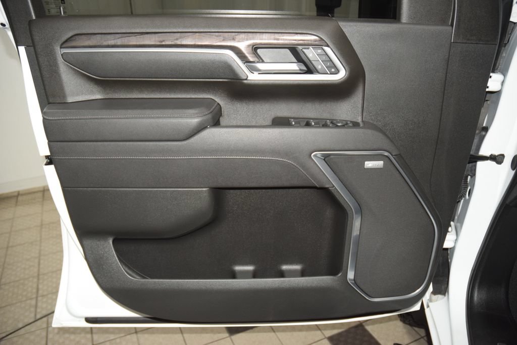 Used 2025 Chevrolet Silverado 2500 LTZ w/ LTZ Plus Package AWD/4WD image 53