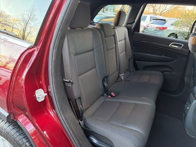 Used 2020 Jeep Grand Cherokee Laredo AWD/4WD image 12