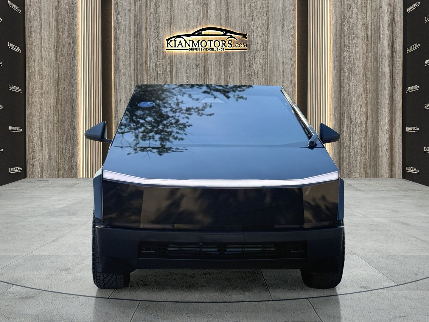Used 2024 Tesla Cybertruck AWD Crew Cab image 4