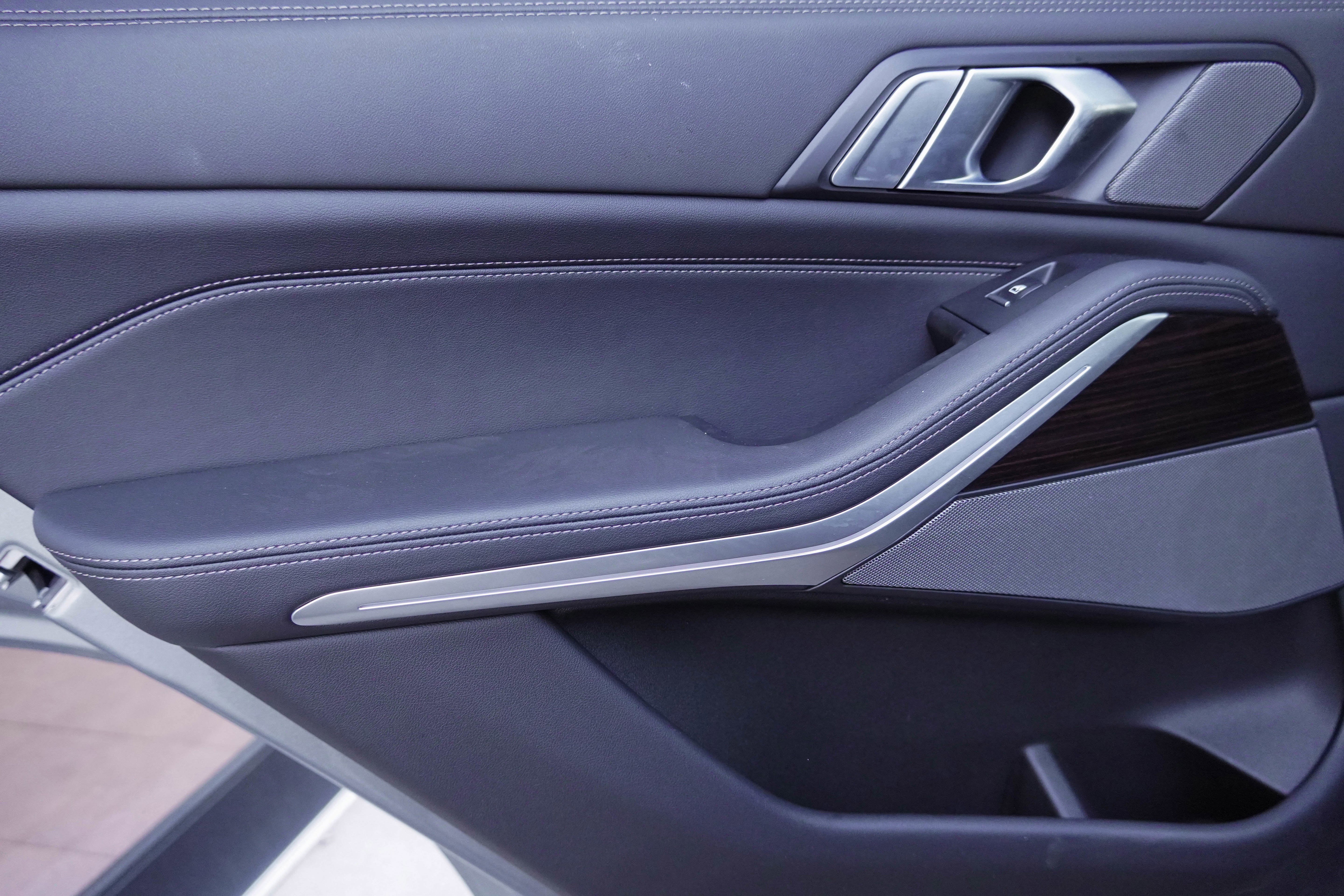 Certified 2025 BMW X5 xDrive40i w/ Premium Package AWD/4WD image 32