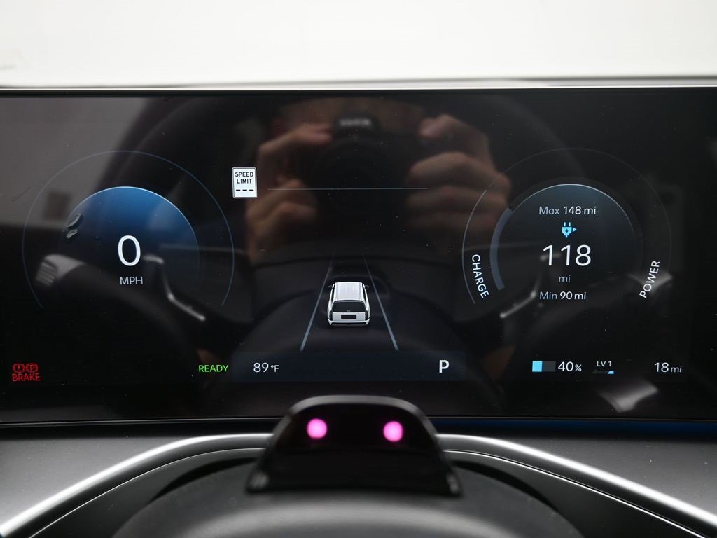 New 2026 Hyundai Ioniq 9 SEL image 9