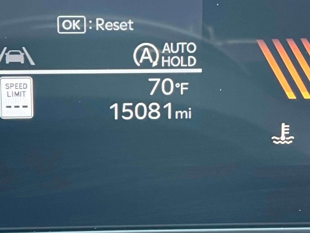 Used 2025 Kia Sorento S w/ Panoramic Sunroof Package FWD image 25