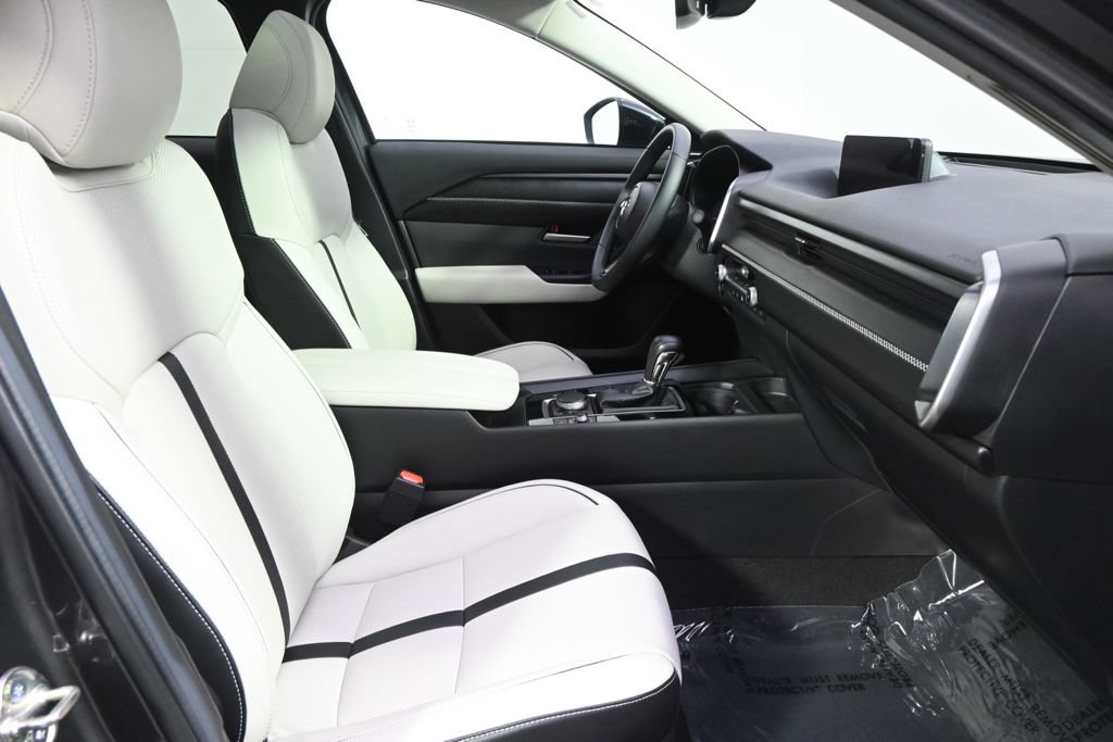 Certified 2026 MAZDA CX-50 AWD 2.5 S w/ Cargo Package image 16