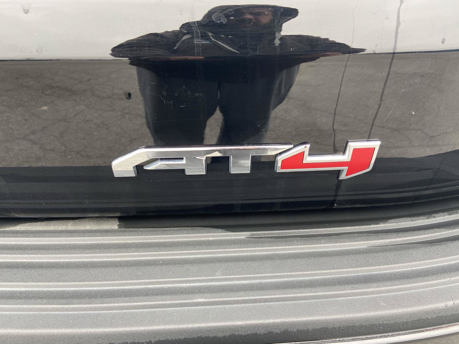 Used 2026 GMC Yukon AT4 w/ LPO, Floor Liner Package AWD/4WD image 16