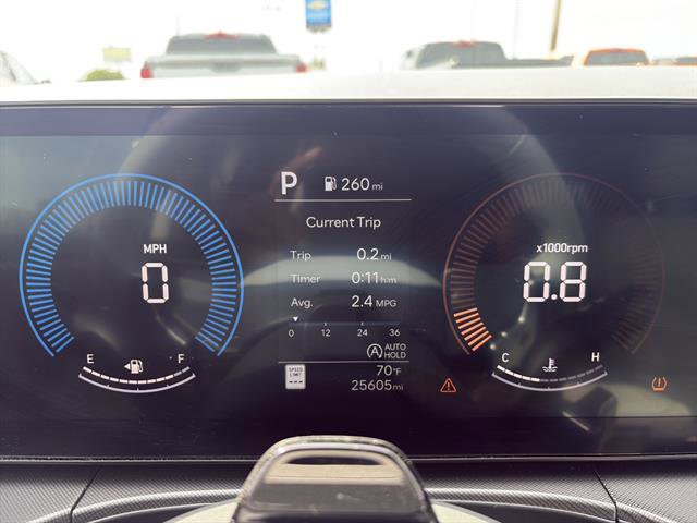 Used 2025 Hyundai Santa Fe SEL FWD image 18