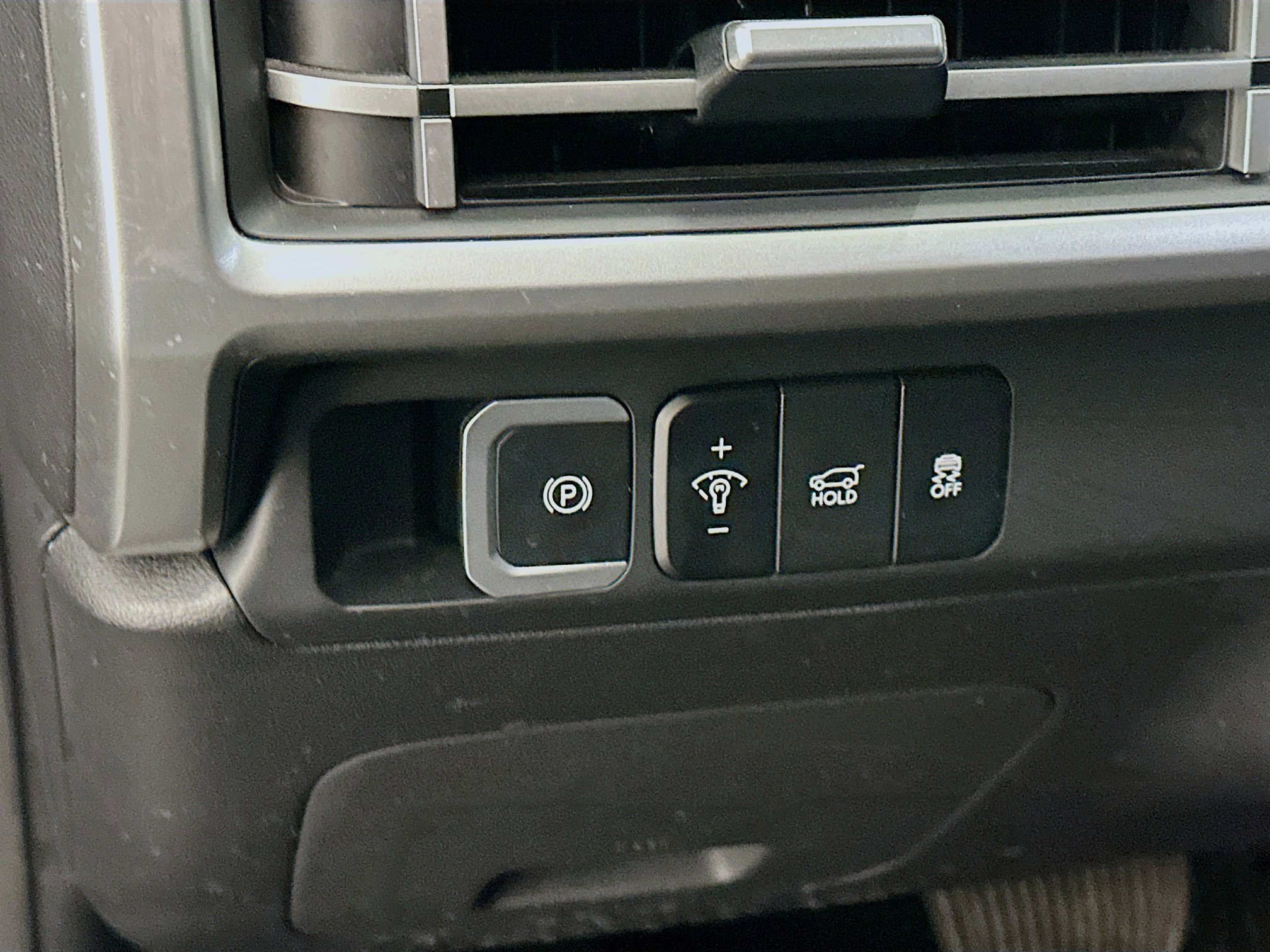 Used 2025 Hyundai Santa Fe SEL image 17