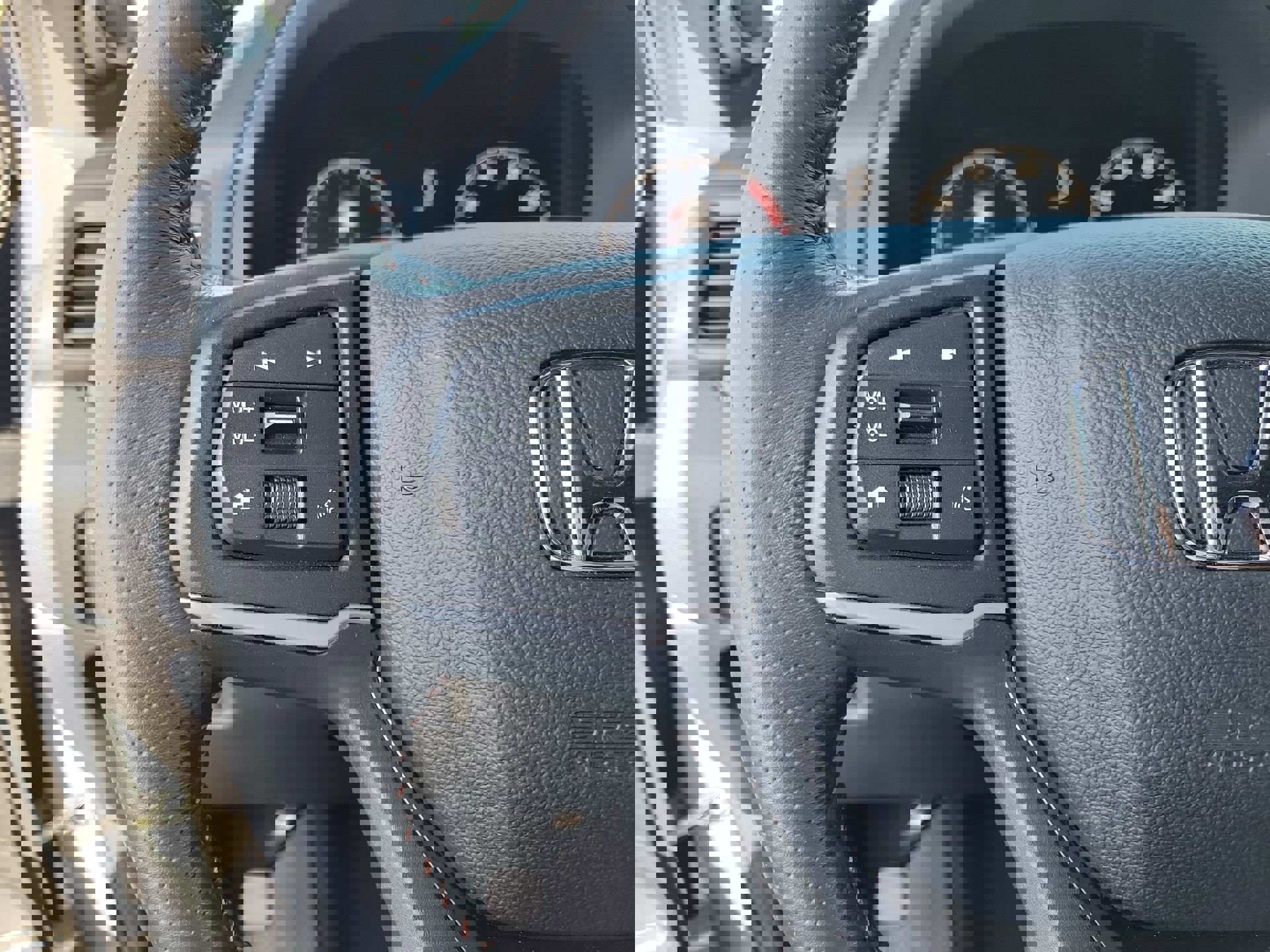 Used 2025 Honda Ridgeline TrailSport image 30