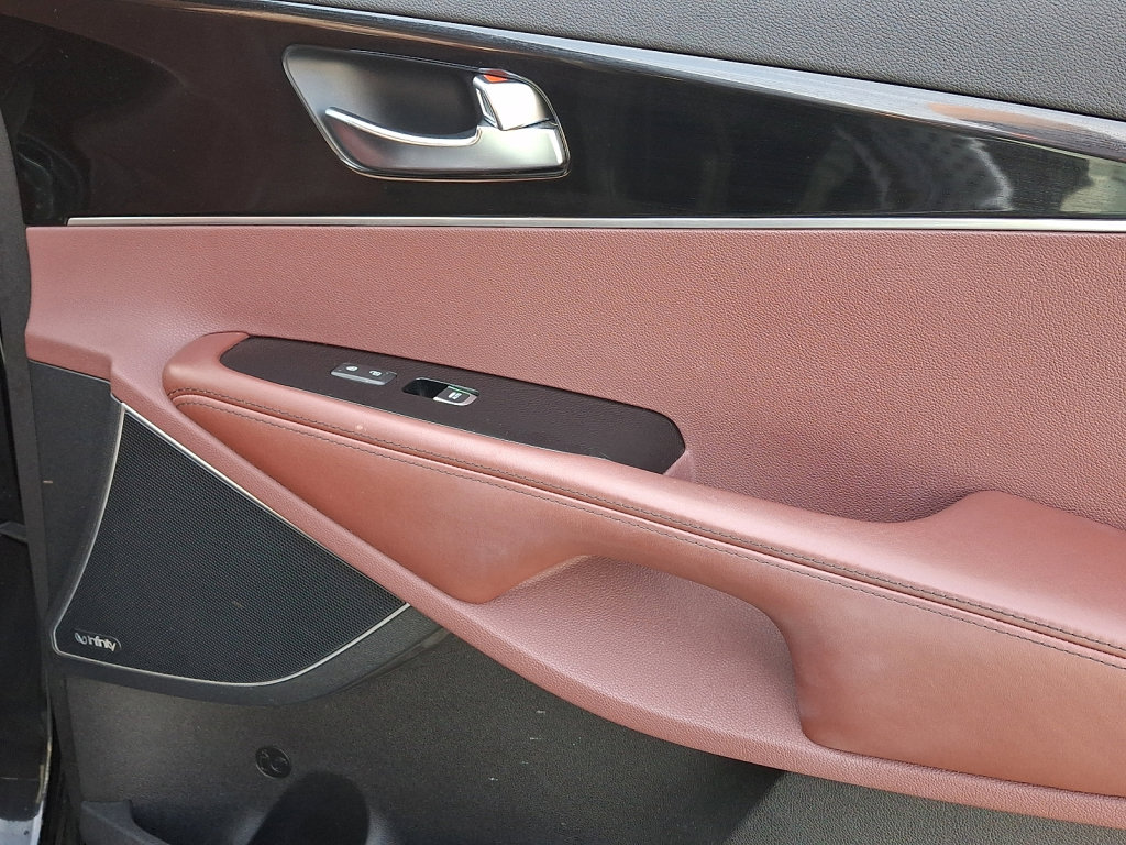 Used 2016 Kia Sorento SX w/ SXL Technology Package image 10