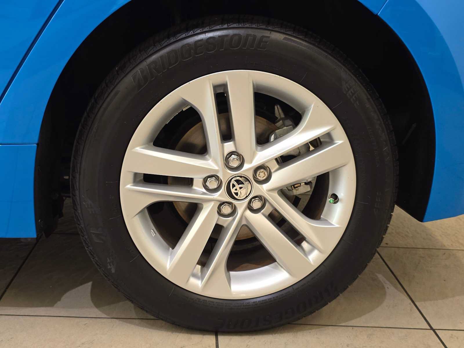 Used 2019 Toyota Corolla SE FWD image 8
