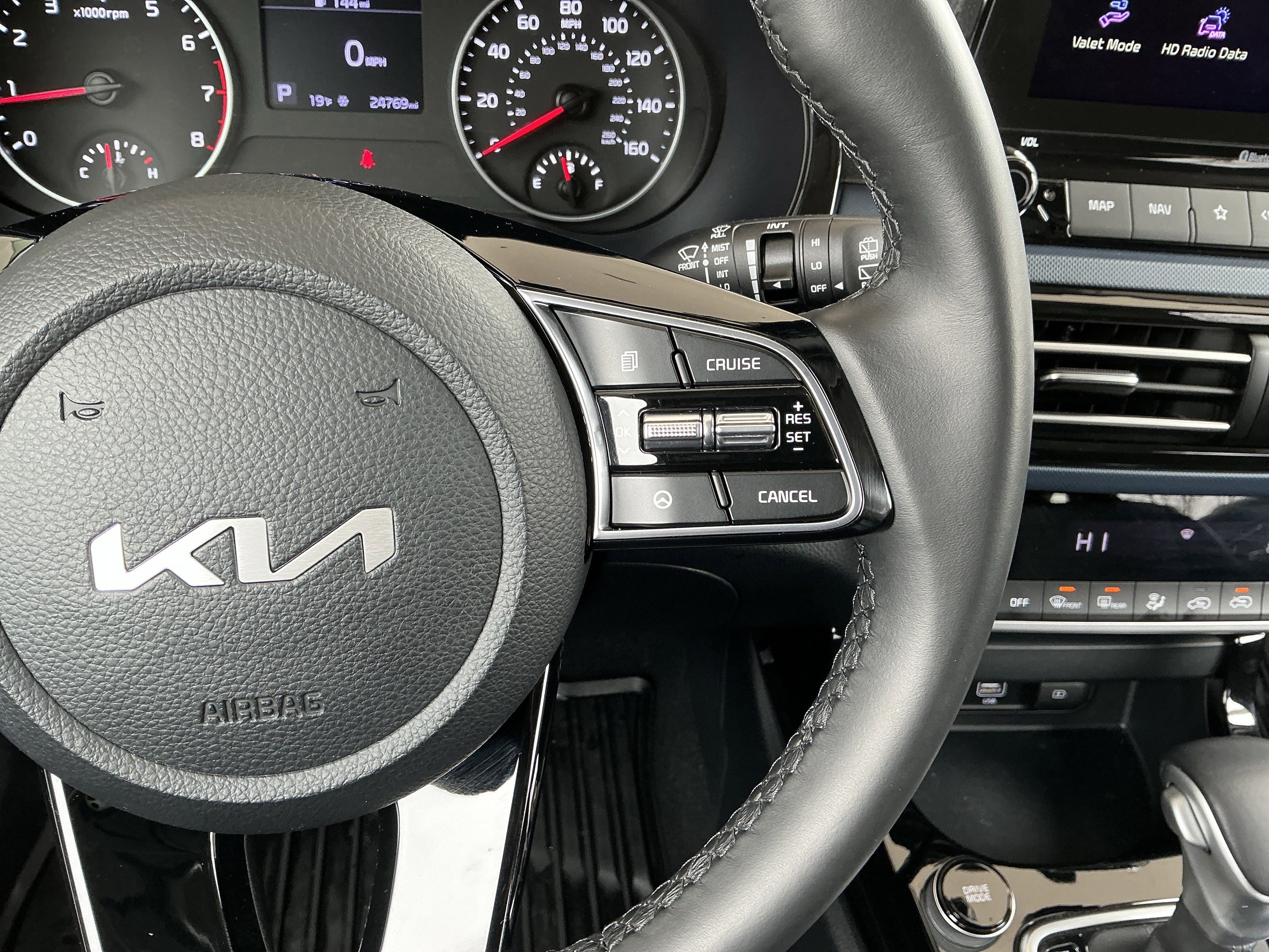 Used 2023 Kia Seltos S w/ Navigation Package image 13