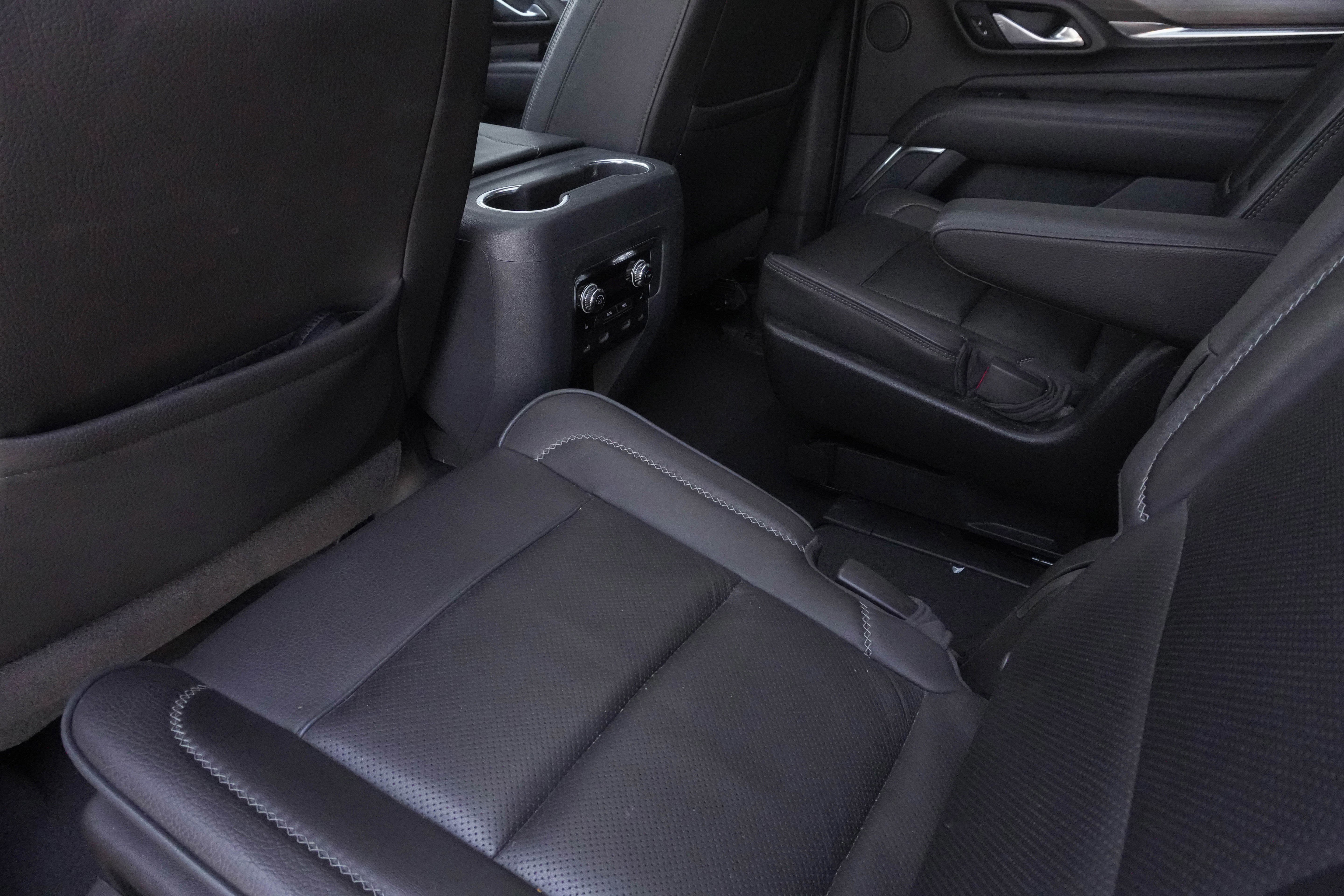 Used 2021 GMC Yukon Denali w/ Denali Premium Package RWD image 31