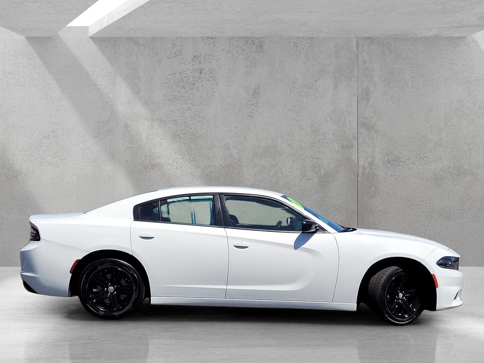 Used 2023 Dodge Charger SXT image 3