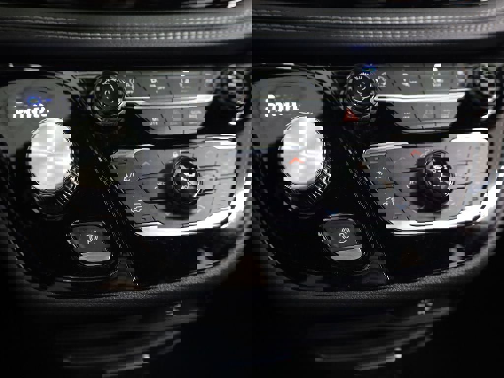 New 2026 Chrysler Pacifica Select image 12