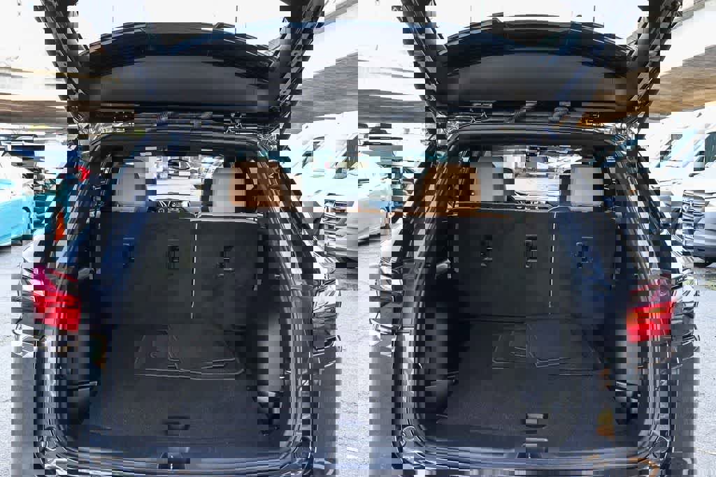 Used 2022 Chevrolet Blazer Premier w/ LPO, Sport Package image 26