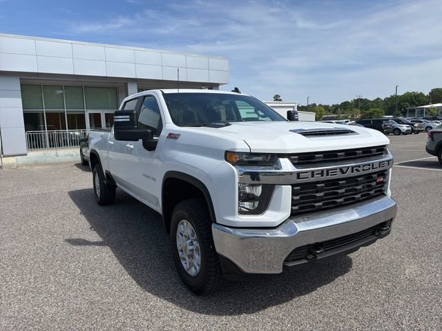 Used 2023 Chevrolet Silverado 2500 LT image 3