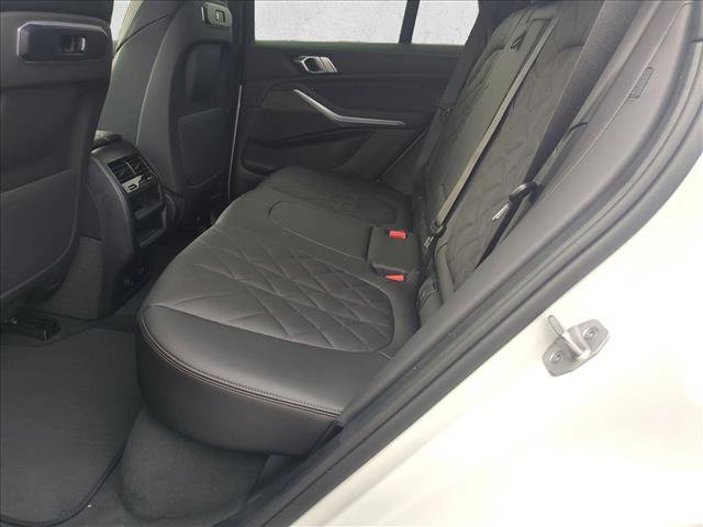 New 2026 BMW X5 sDrive40i image 16