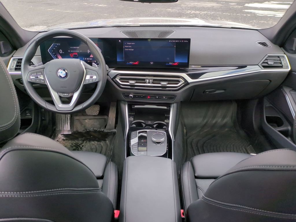 Certified 2023 BMW 330i xDrive Sedan w/ Driving Assistance Package image 18