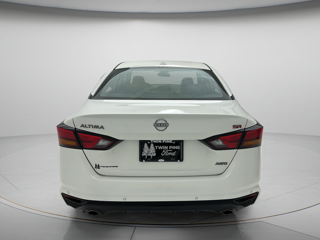 Used 2025 Nissan Altima 2.5 SR AWD/4WD image 7