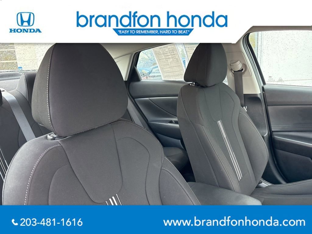 Used 2023 Hyundai Elantra SEL image 28