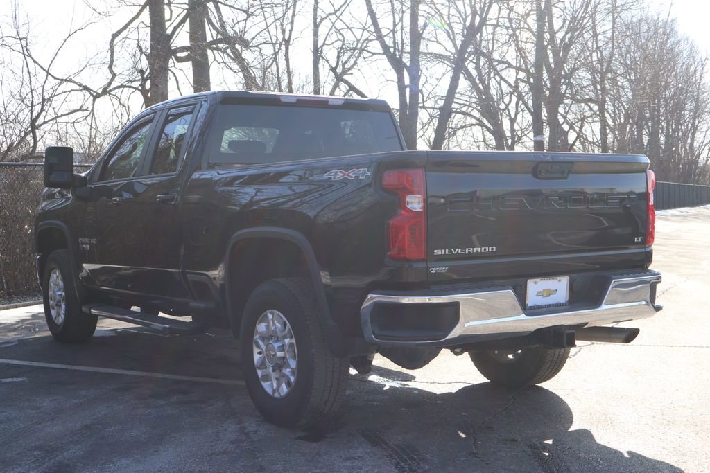 Used 2024 Chevrolet Silverado 2500 LT w/ Convenience Package image 5