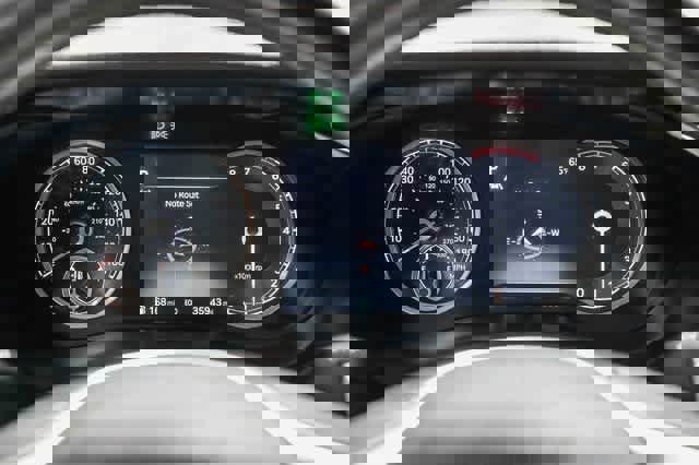 Used 2023 Genesis G70 3.3T image 24