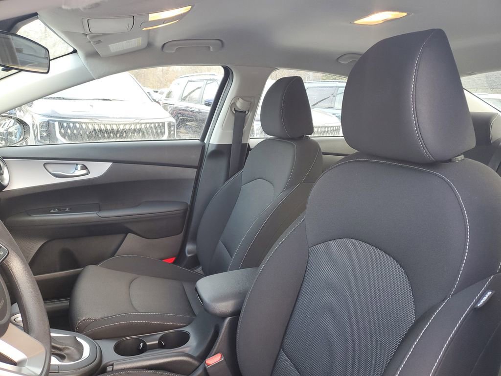 Certified 2024 Kia Forte LXS image 9