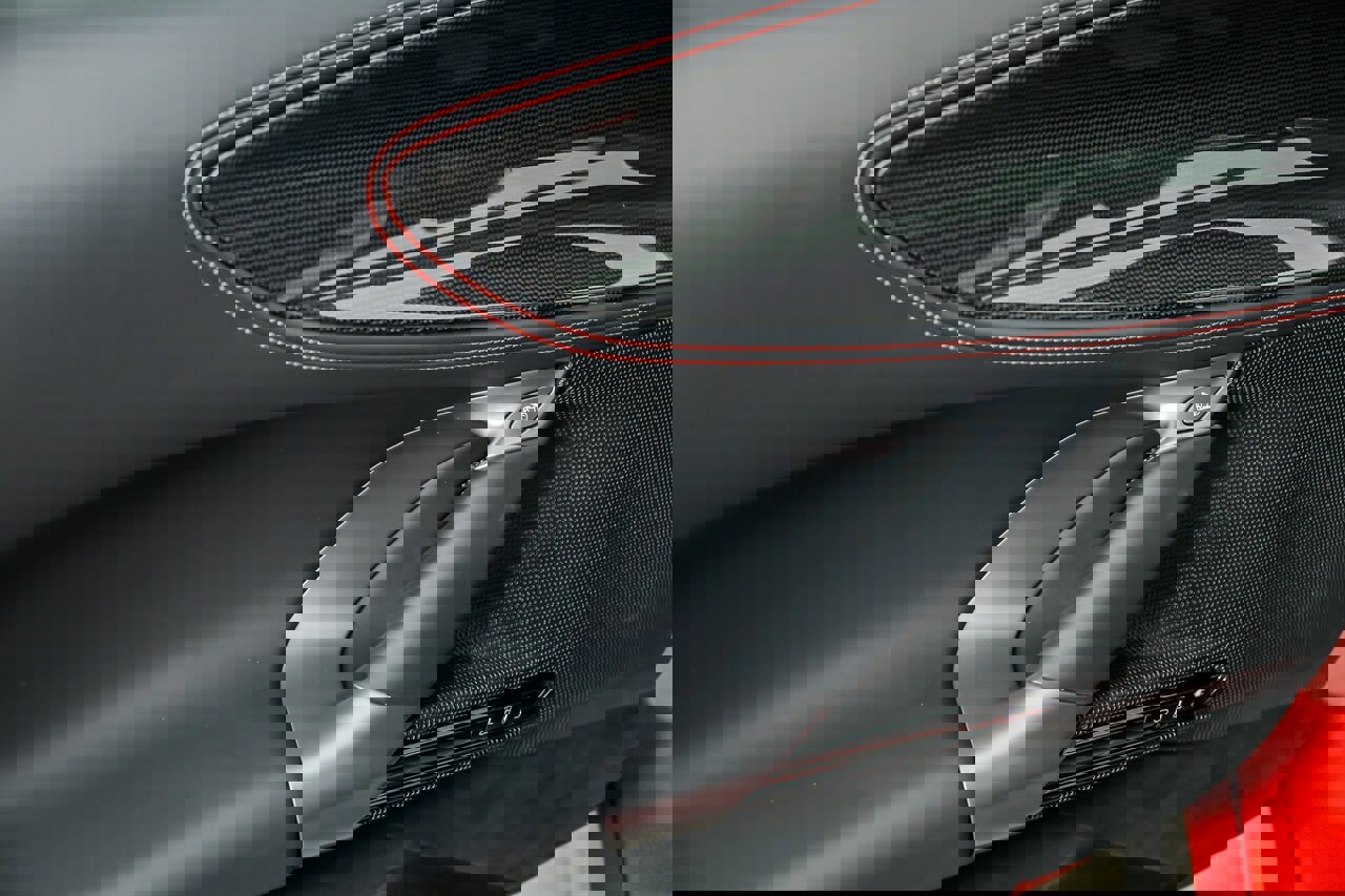 Used 2023 Ferrari SF90 Stradale AWD/4WD image 20