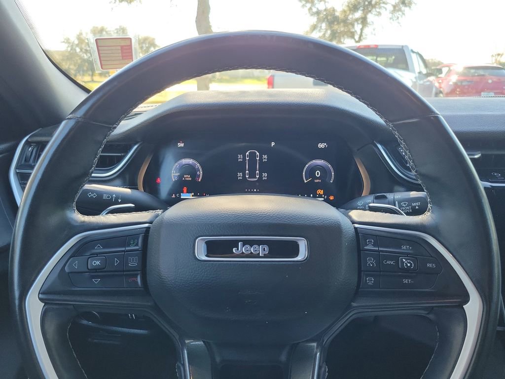 Used 2022 Jeep Grand Cherokee L Laredo image 23