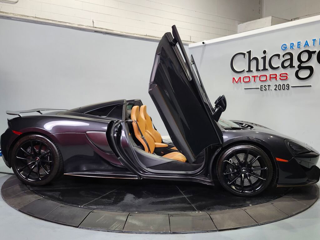 Used 2019 McLaren 570S Spider RWD image 32