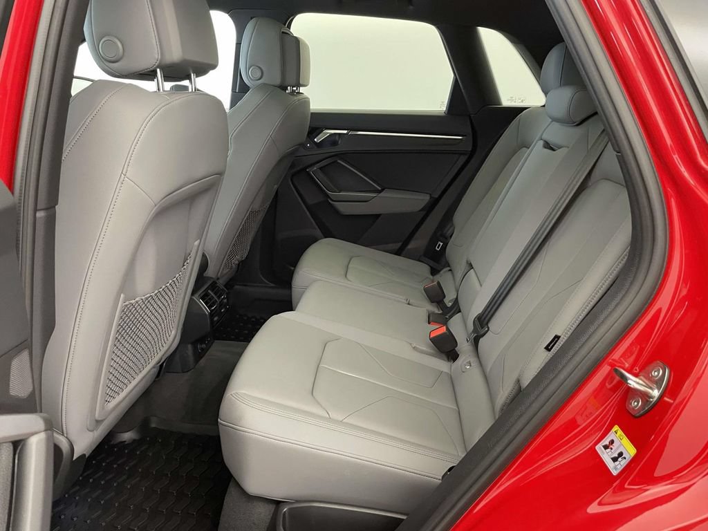 Certified 2025 Audi Q3 2.0T Premium w/ Convenience Package AWD/4WD image 18