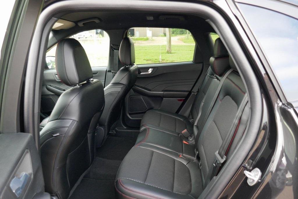 New 2025 Ford Escape ST-Line w/ Equipment Group 301A image 12