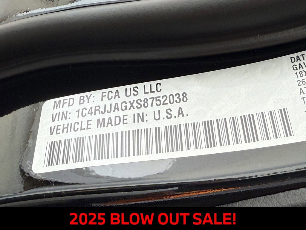 New 2025 Jeep Grand Cherokee L Altitude image 27