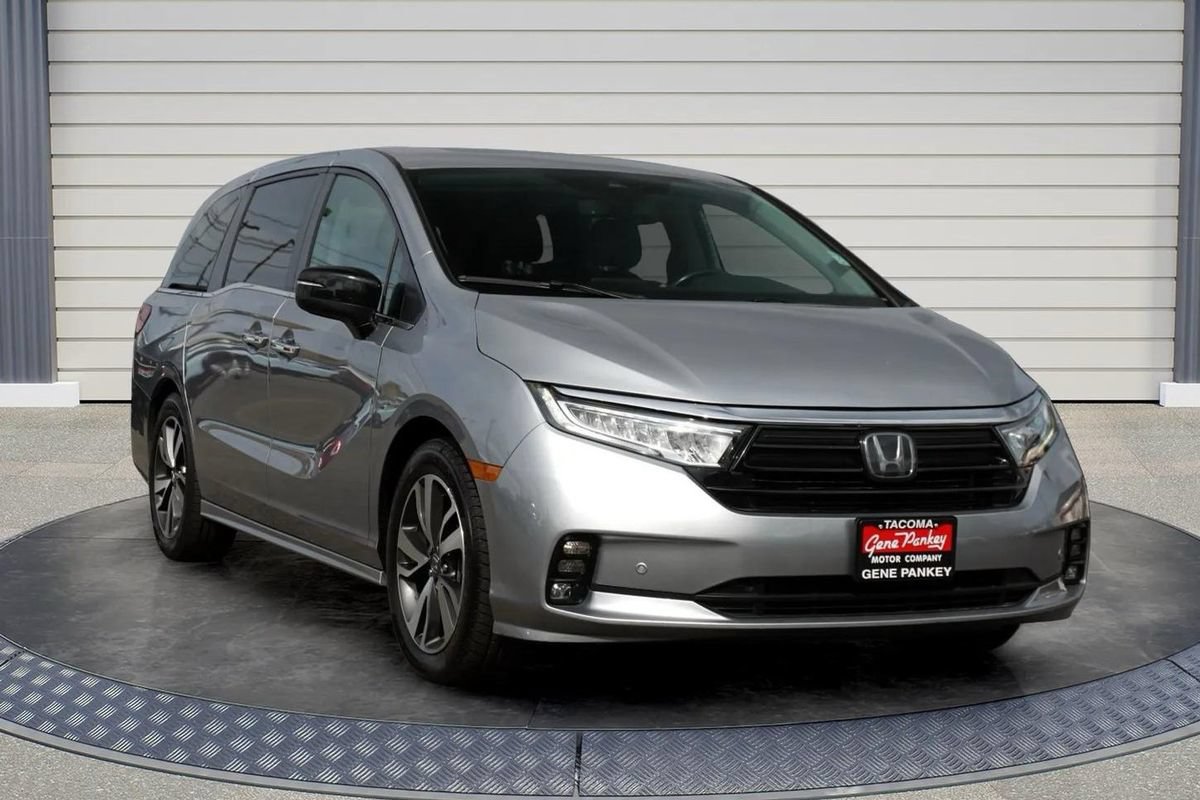 Used 2023 Honda Odyssey Touring