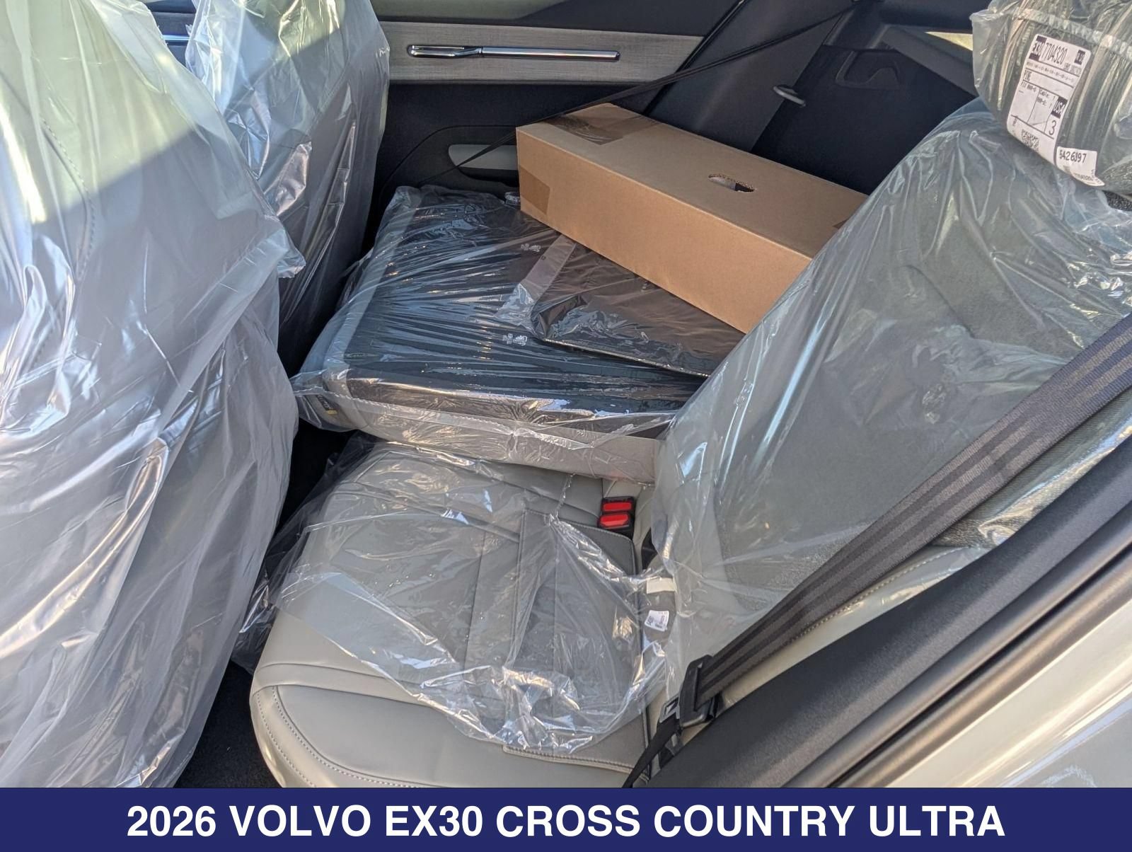 New 2026 Volvo EX30 Cross Country Ultra w/ Protection Package Premier AWD/4WD image 12
