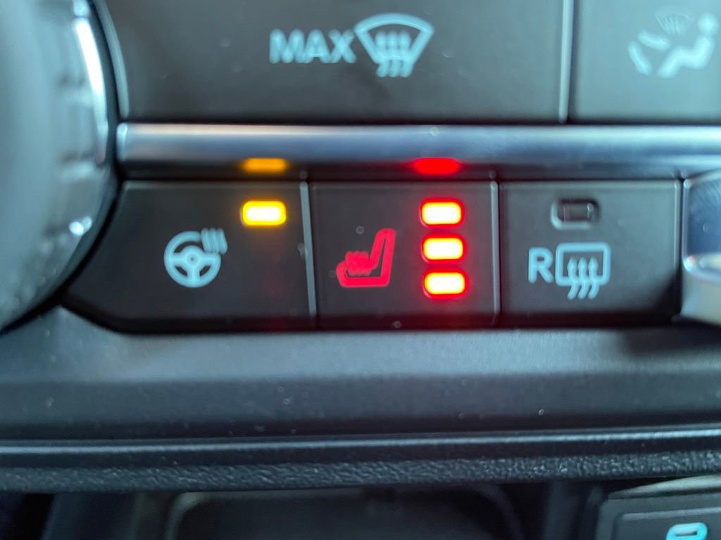 New 2025 Ford Bronco Badlands image 11