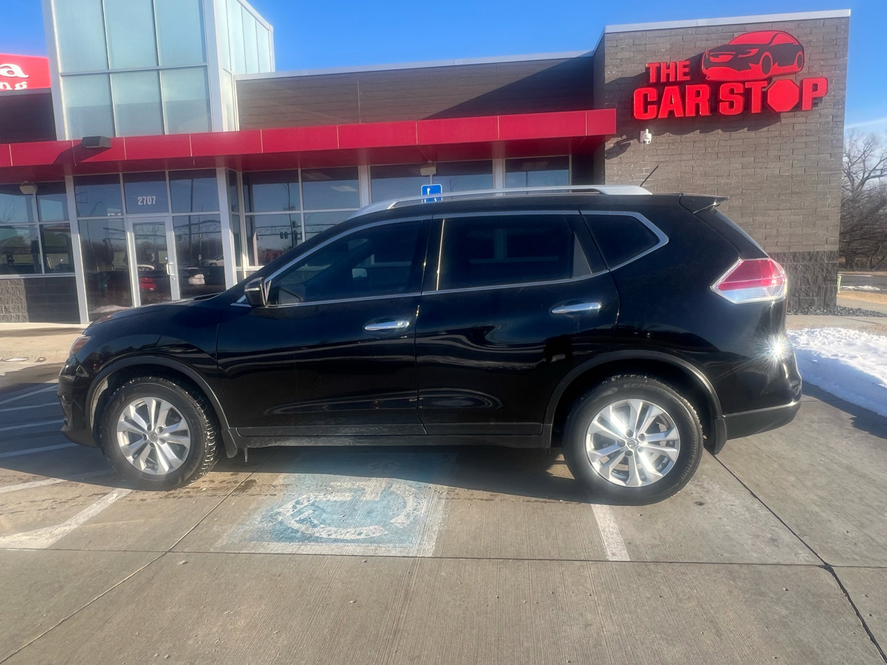 Used 2015 Nissan Rogue SV