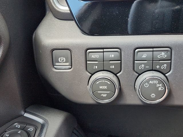New 2026 Chevrolet Silverado 1500 LT w/ Z71 Off-Road Package AWD/4WD image 23