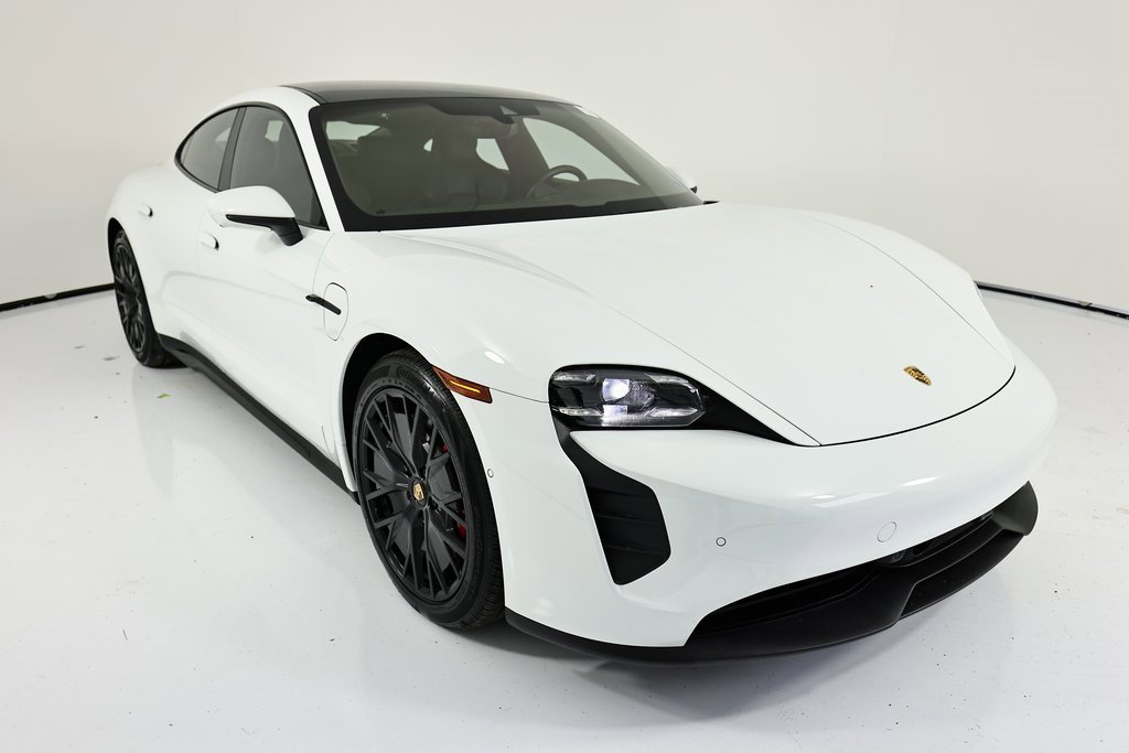 Certified 2024 Porsche Taycan GTS image 9